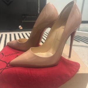 Christian Louboutin So Kate nude pumps